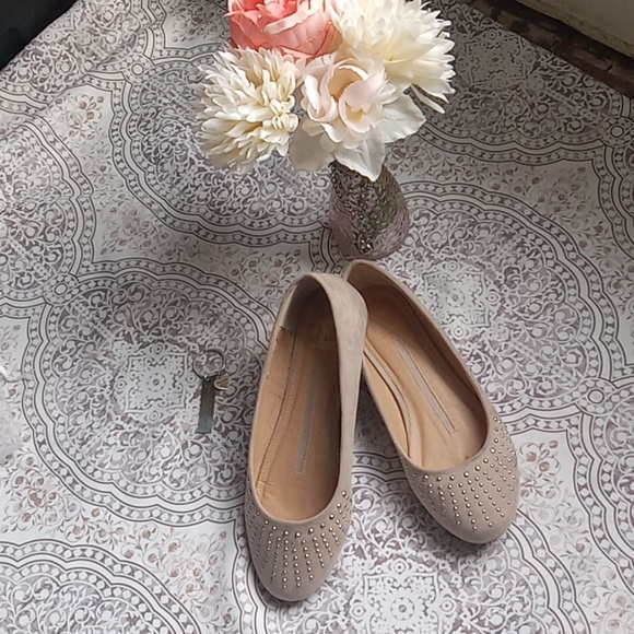 NWOT New Directions studded flats - Picture 1 of 15